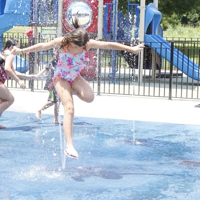 Community Splash Pad & Ice Cream Cafe