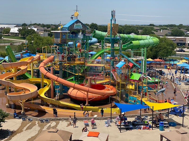 Hawaiian Falls Roanoke