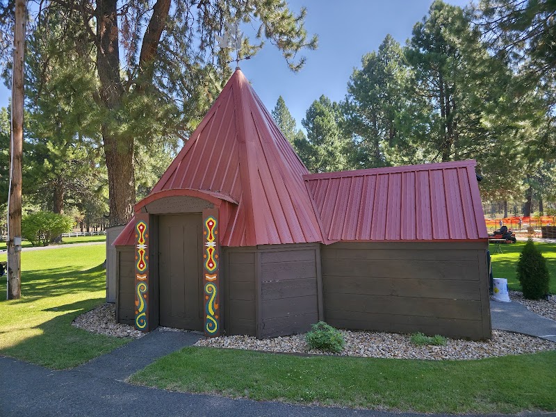 Historic Gilchrist Waterfront Resort