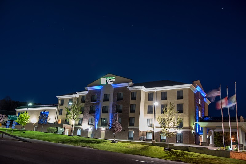 Holiday Inn Express & Suites