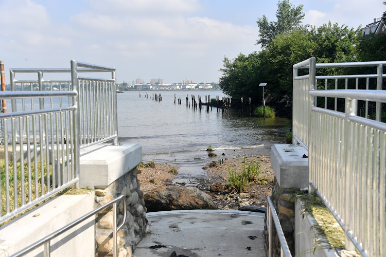 MacNeil Park Boat Launch