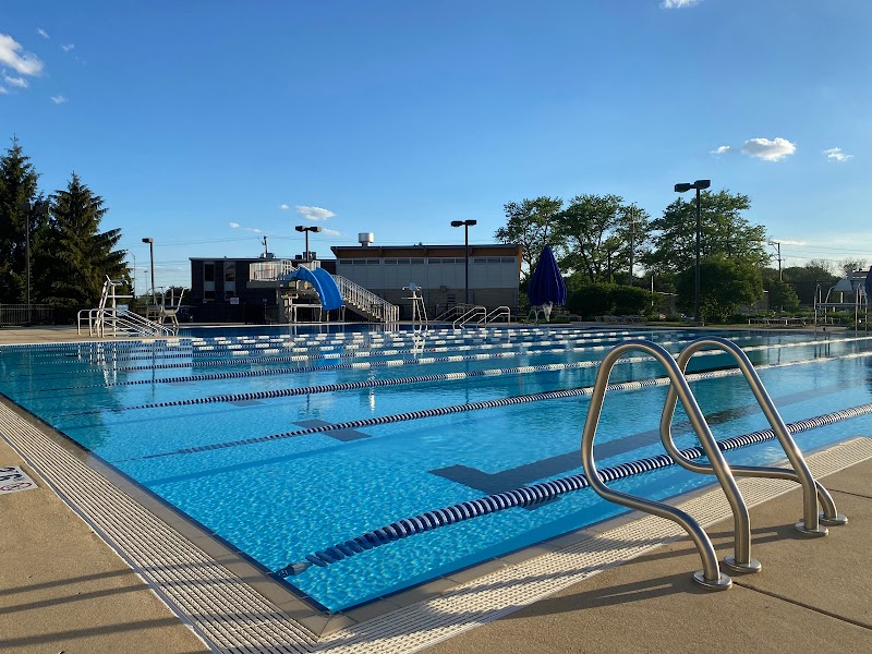 Meadows Aquatic Center