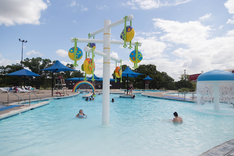 Randol Mill Family Aquatic Center