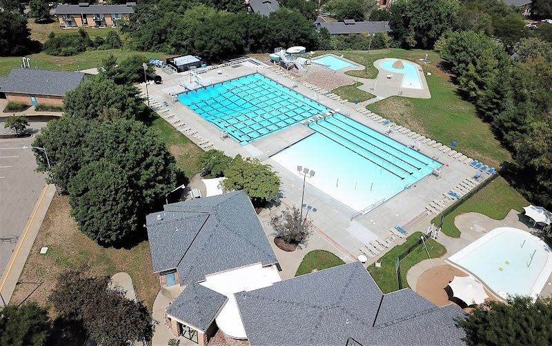 Roeland Park Aquatic Center
