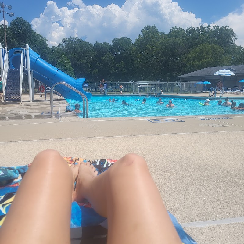Roxana Community Pool