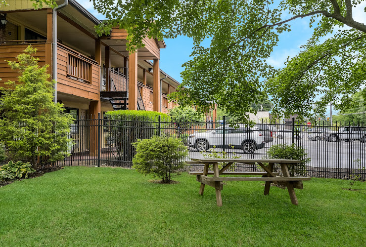 SureStay Plus by Best Western Woodbury Inn