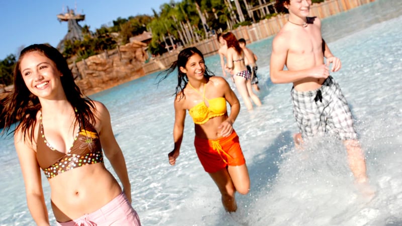 Typhoon Lagoon Surf Pool